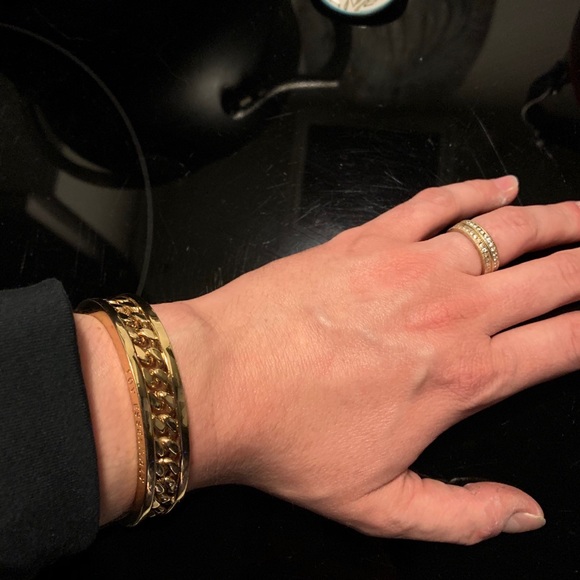 TOV ESSENTIALS Gold Chain Link Cuff Made in Italy - Picture 5 of 5